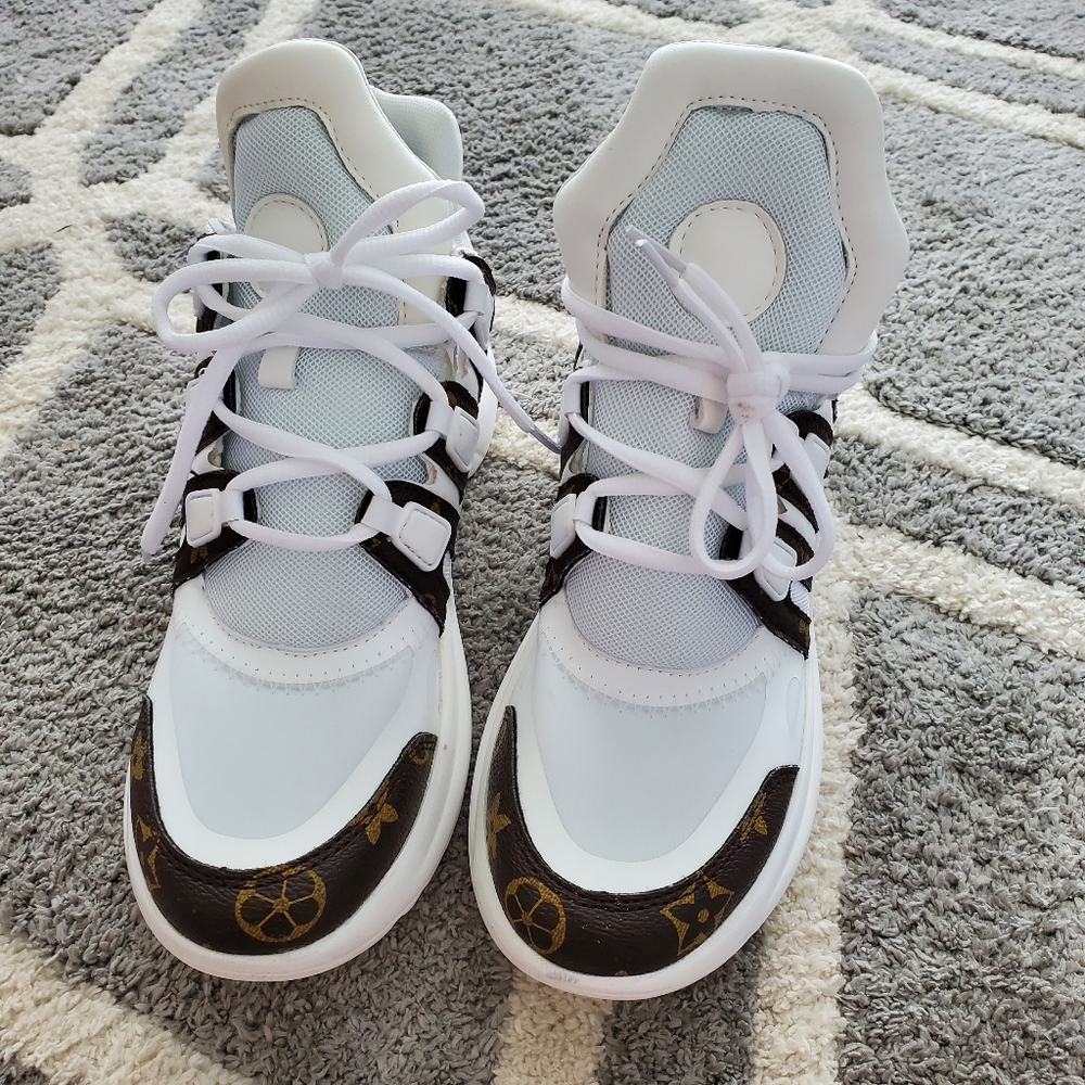 Sneakers LIKE "Louis Vuitton high arch sneakers"